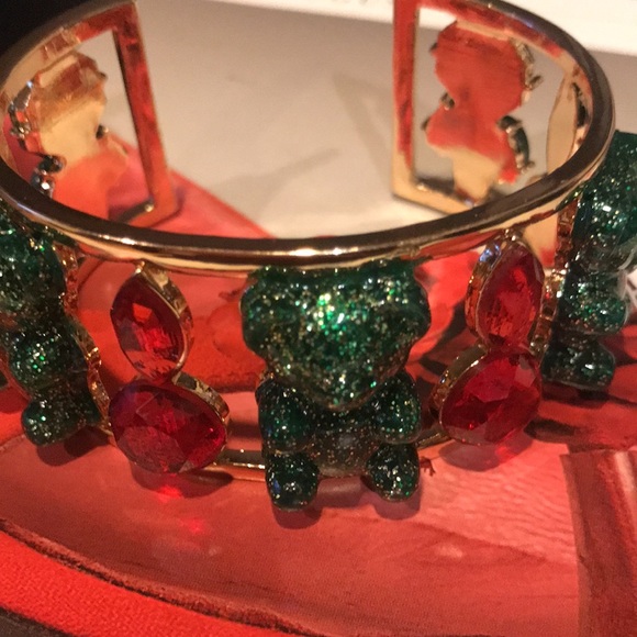 Authentic Betsy Johnson Cuff Bracelet New with tag - Picture 14 of 14